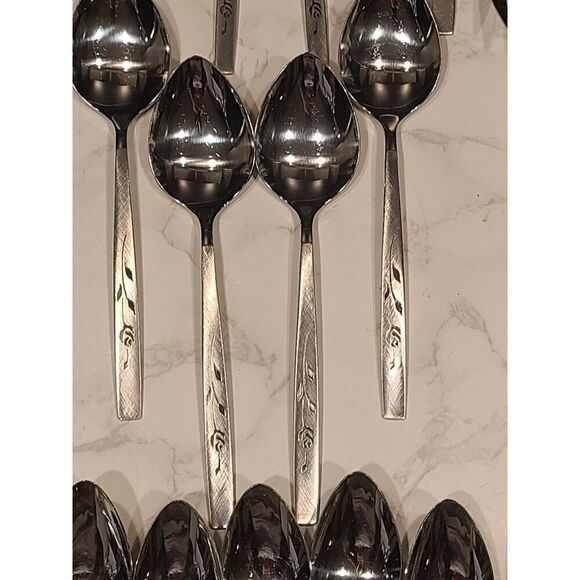 Oneidacraft Deluxe Stainless Capistrano Rose Floral Lot 74 Pieces Incl Serving - Picture 6 of 14